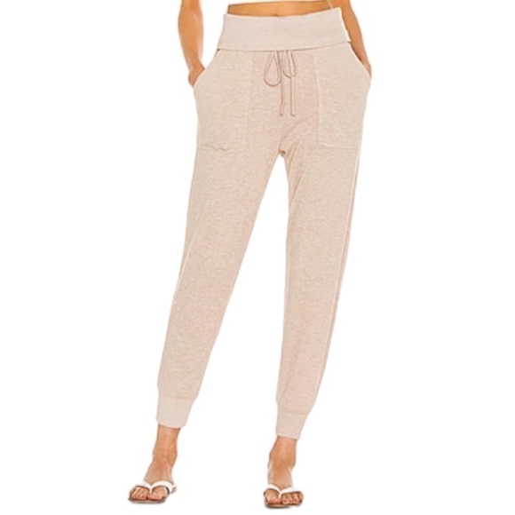 L Space Sleepin’ In Pant Joggers Size Medium - Picture 13 of 13